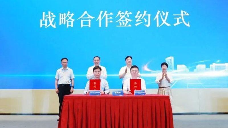消泡剂与脱气剂：化工应用中的关键角色